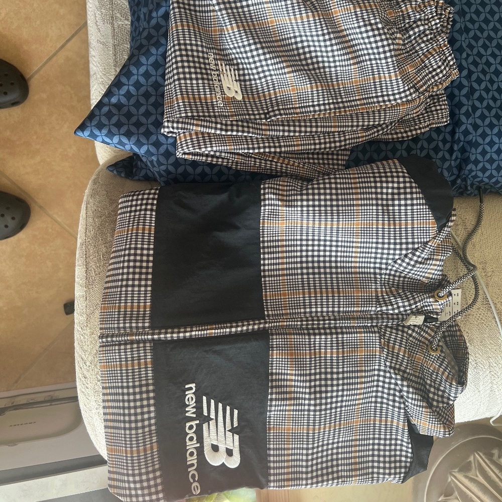 New Balalance Windbreaker set